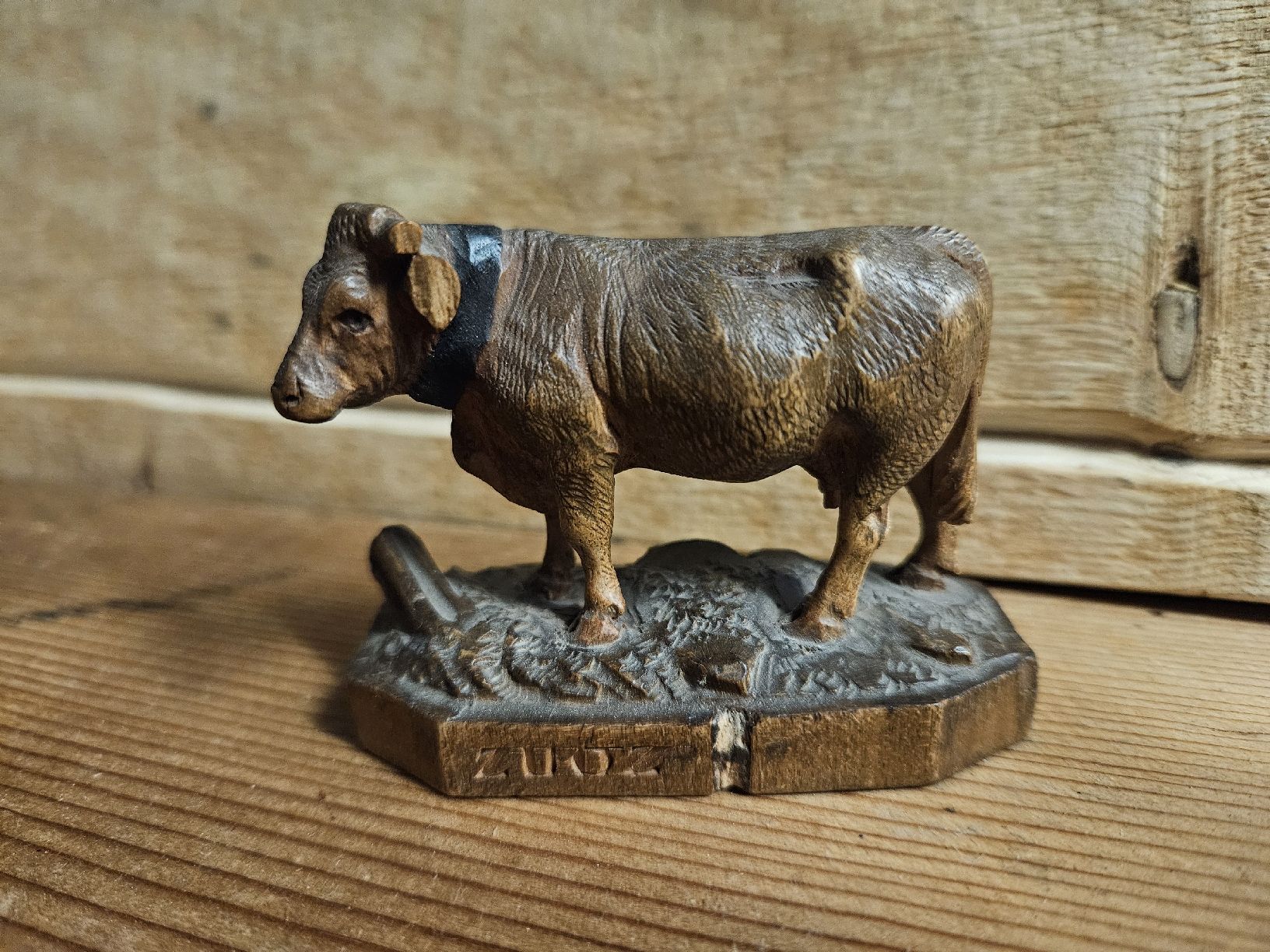 Sculture & Statue: skulptur zuoz brienz antik – Difettoso da Schwellbrunn venduto da Jaguarpanter