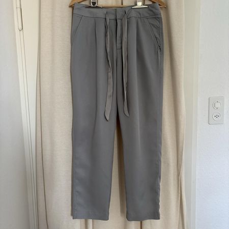 Women’s Flowy Grey Trousers from Tahari