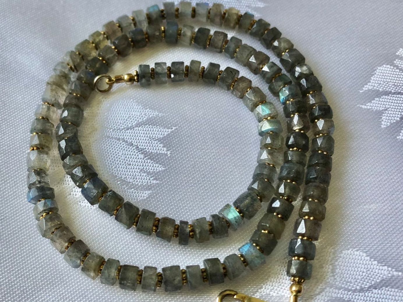 Ketten: Labradorit Kette, Silber vergoldet, 48 cm – Gebraucht aus Brugg AG von lau_9rvy 2