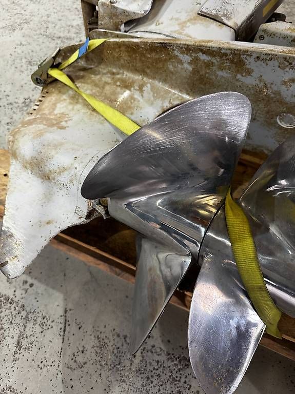 Boote:  ORIGINAL Volvo Penta C6 Duoprop-Propellersatz – Gebraucht aus Russikon von swissmade-12 3