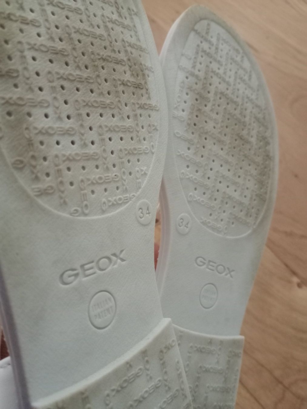 Geox Scarpe per ragazze: Geox weisse Sandale gr. 34 – Usato da Castel San Pietro venduto da misha05 2