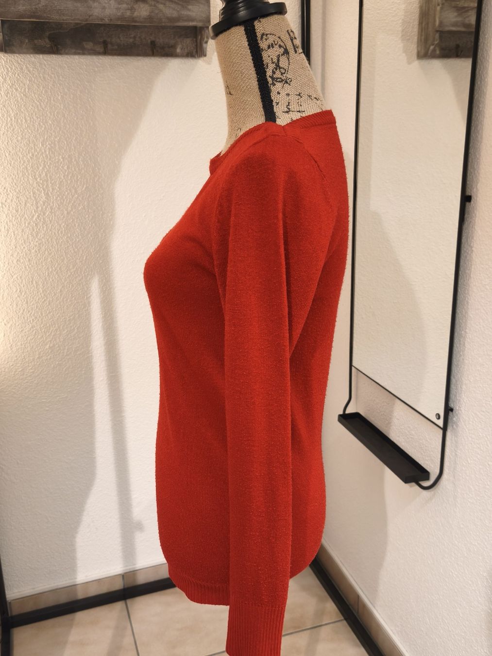 Pullover & Sweatshirts: Roter Pullover Grösse S – Gebraucht aus Emmetten von SecondhandSiska 1