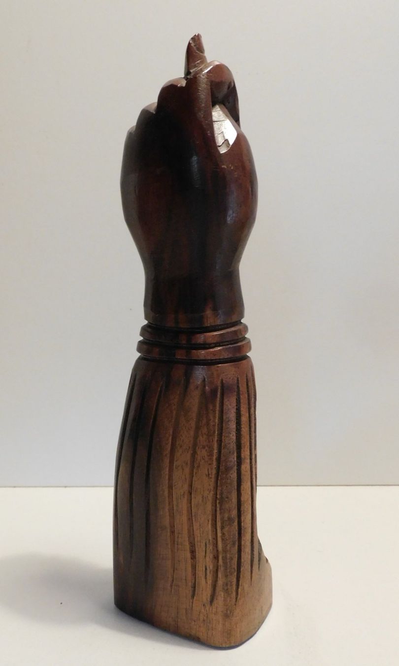 Figuren: Figur handgeschnitzte Holzfigur   20 hoch – Gebraucht aus Sursee von 76 5
