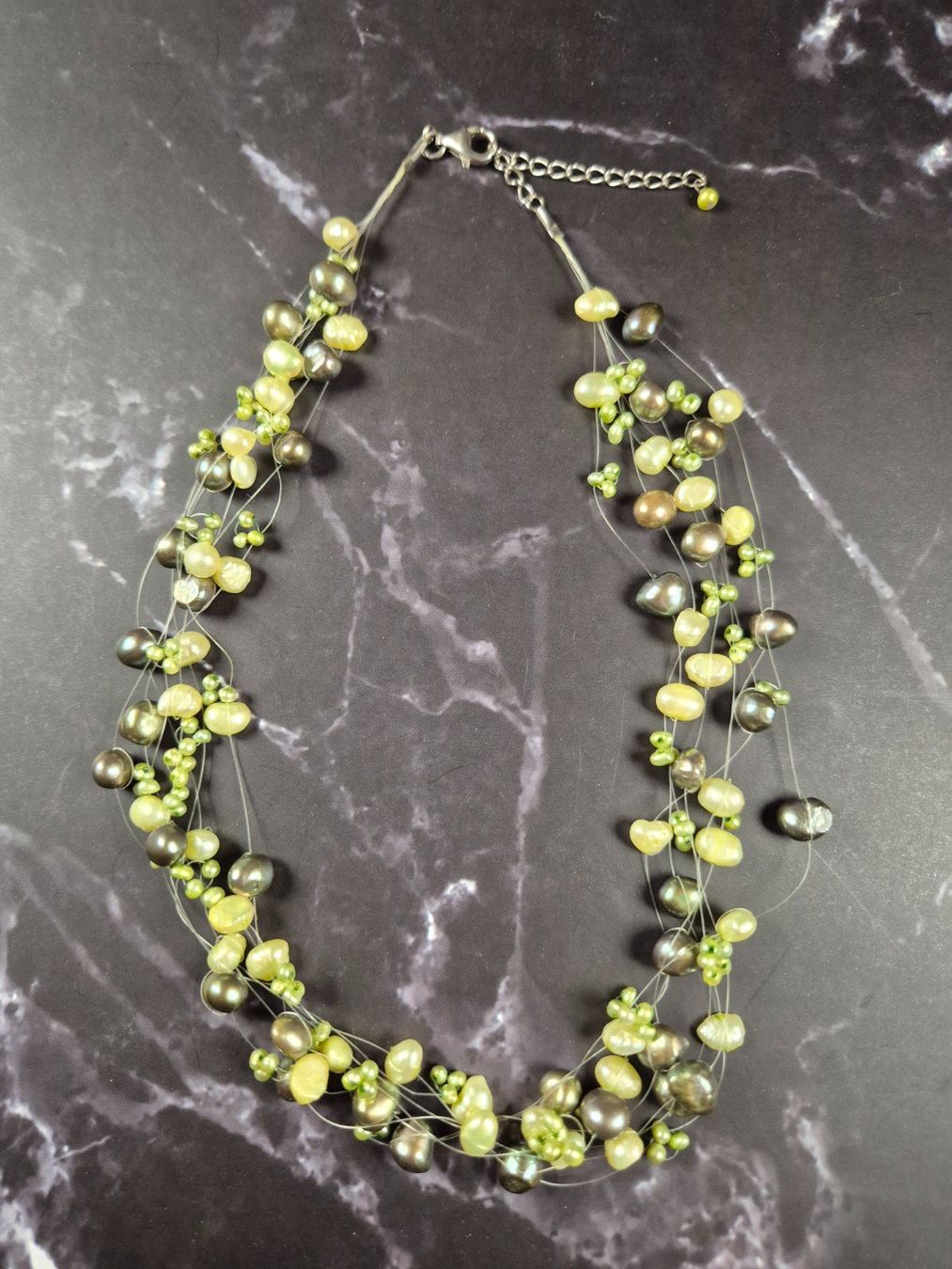 Ketten: Collier multi-rangs perles vertes avec fermoir argent 925 – Neu (gemäss Beschreibung) aus Sugnens von Madteus82