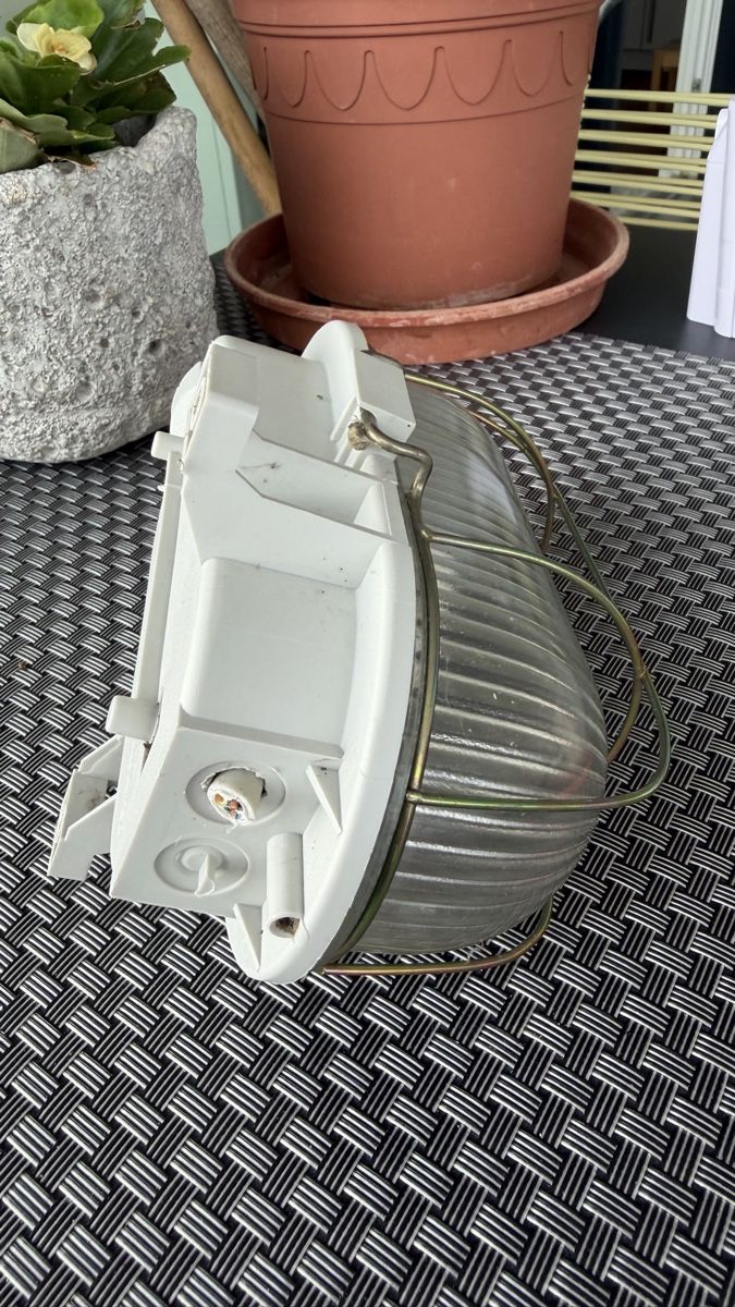 Lampade: Aussenleuchte IP44 Made in Germany max. 60W – Usato da Wolfwil venduto da Poulet60 3