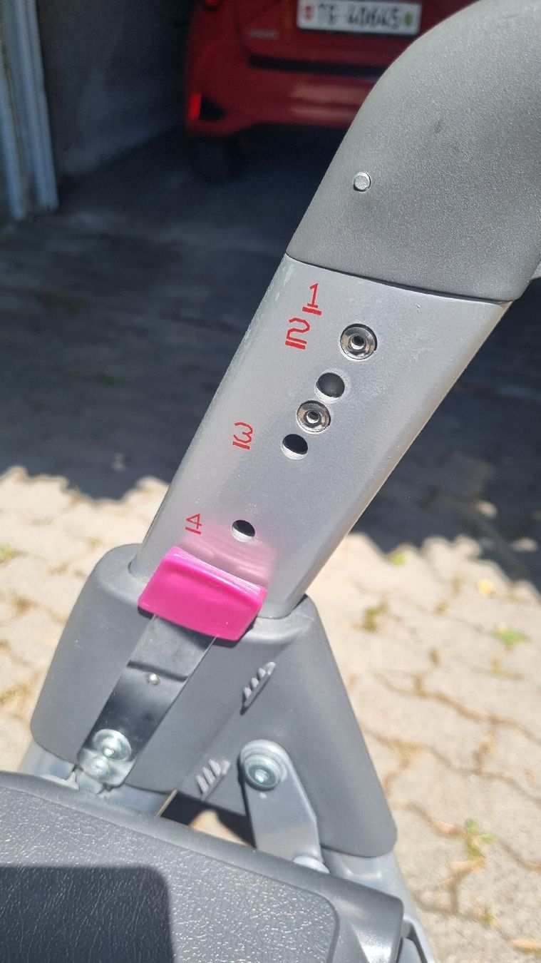 Ausili per la deambulazione: Rollator, sehr robust – Usato da Matzingen venduto da Beatstar 4