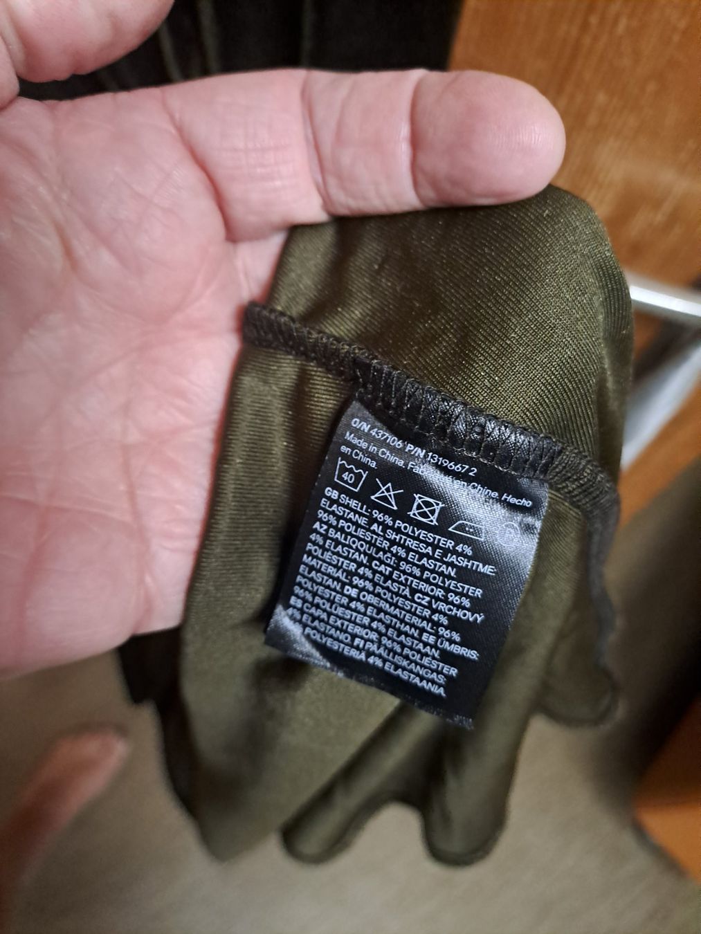 H&M Vestiti: Samtkleid Gr.L H&M – Nuovo (secondo la descrizione) da Emdthal venduto da kasira 4