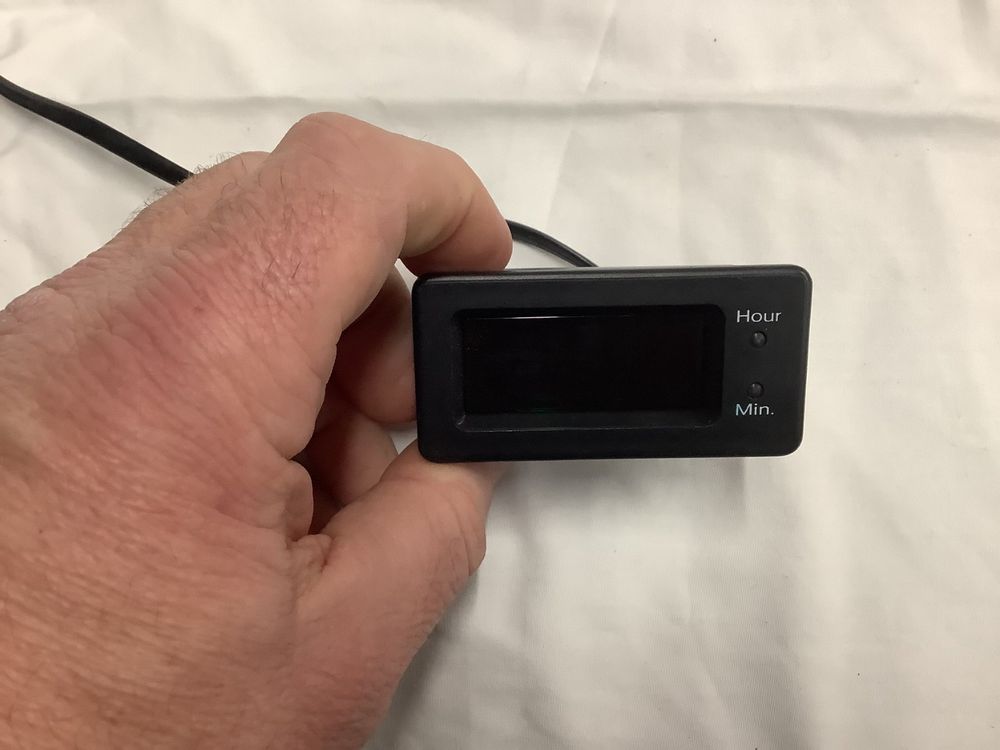 12V AUTO UHR DIGITAL EINBAU | Kaufen auf Ricardo