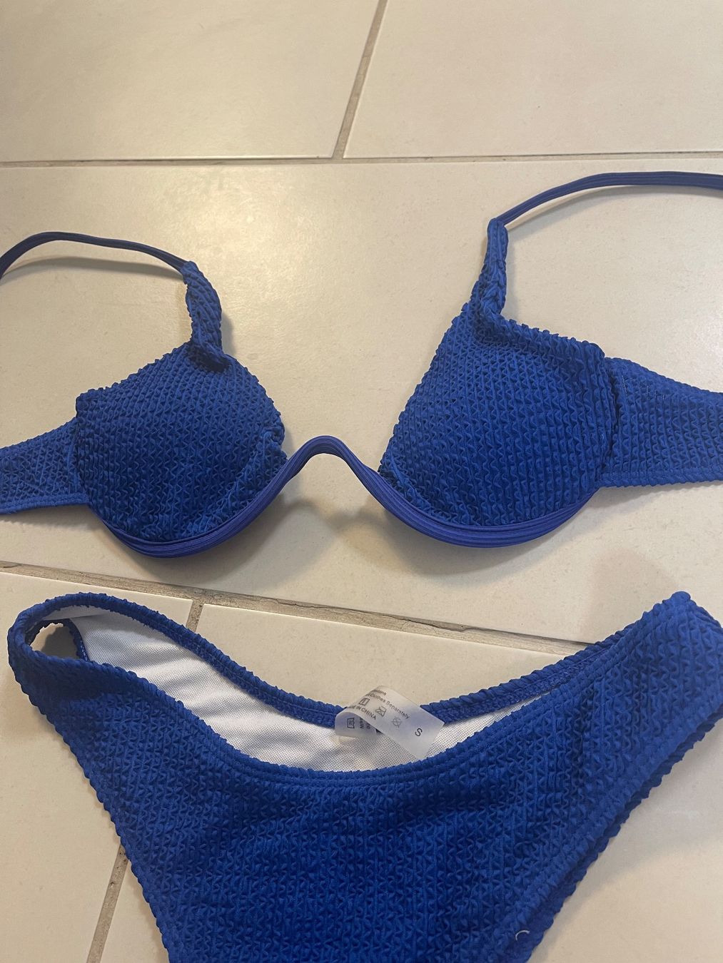 Shein Costumi da bagno & Bikini: Bikini Set in Köngsblau Gr S Shein – Usato da Bassersdorf venduto da Sandy456 2