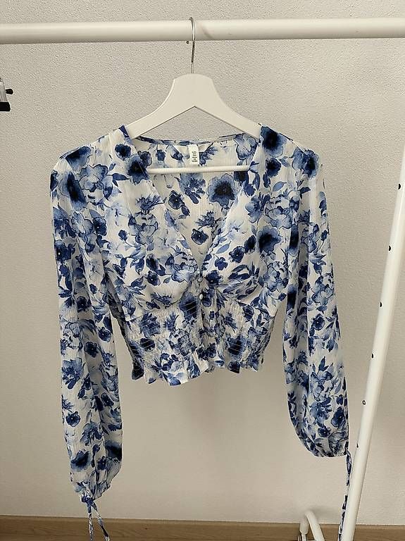 H&M Chemisiers: Bluse Gr. S – D'occasion à St. Gallen par raphaela_99