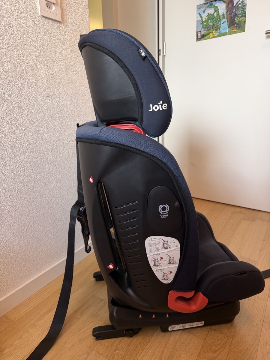 Joie Seggiolini per auto: Siège auto Joie i-Bold évolutif – Usato da Renens VD venduto da CindyApril 1