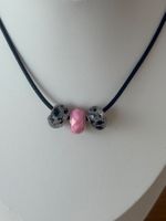 Kette  mit Anhänger schwarz/  Rosa