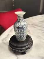 chinesische Miniaturvase, Blau-Weiss