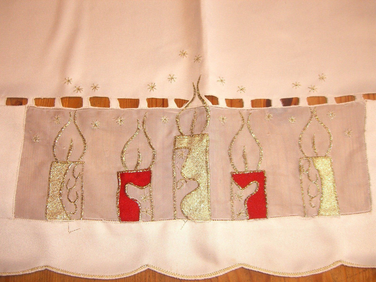 Coperte: hübsche Weihnachts Tischdecke, Polyester – Usato da Winterthur venduto da Ghandi5 6