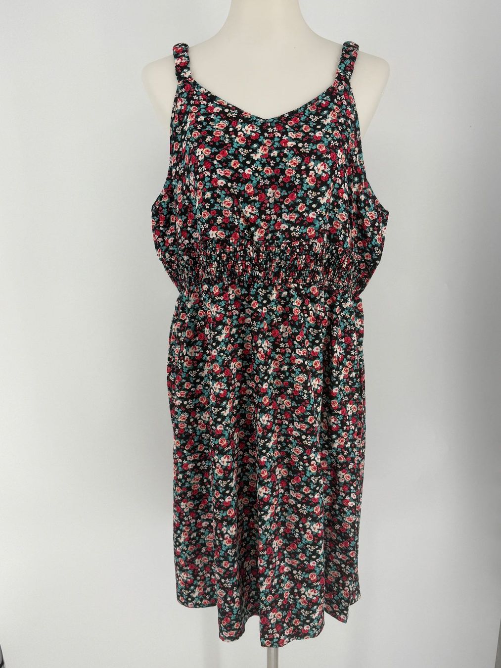 Vestiti: Kleid Gr. XXL mit Blumenmuster – Nuovo (secondo la descrizione) da Auenstein venduto da moin.