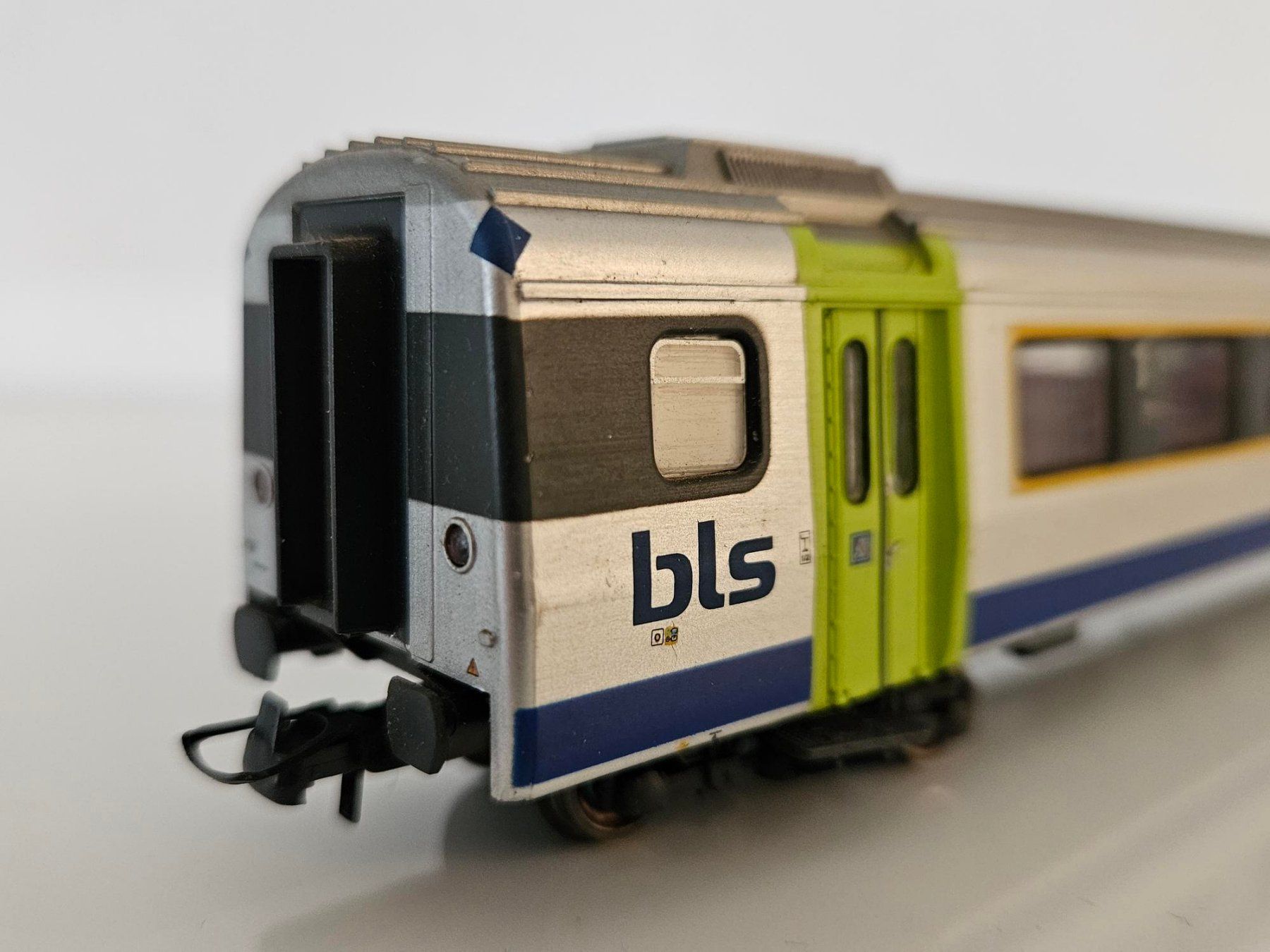 Liliput Modellini di ferrovie: Liliput BLS EW III - A / 1.Klasse – Usato da Ins venduto da oebb1044 5