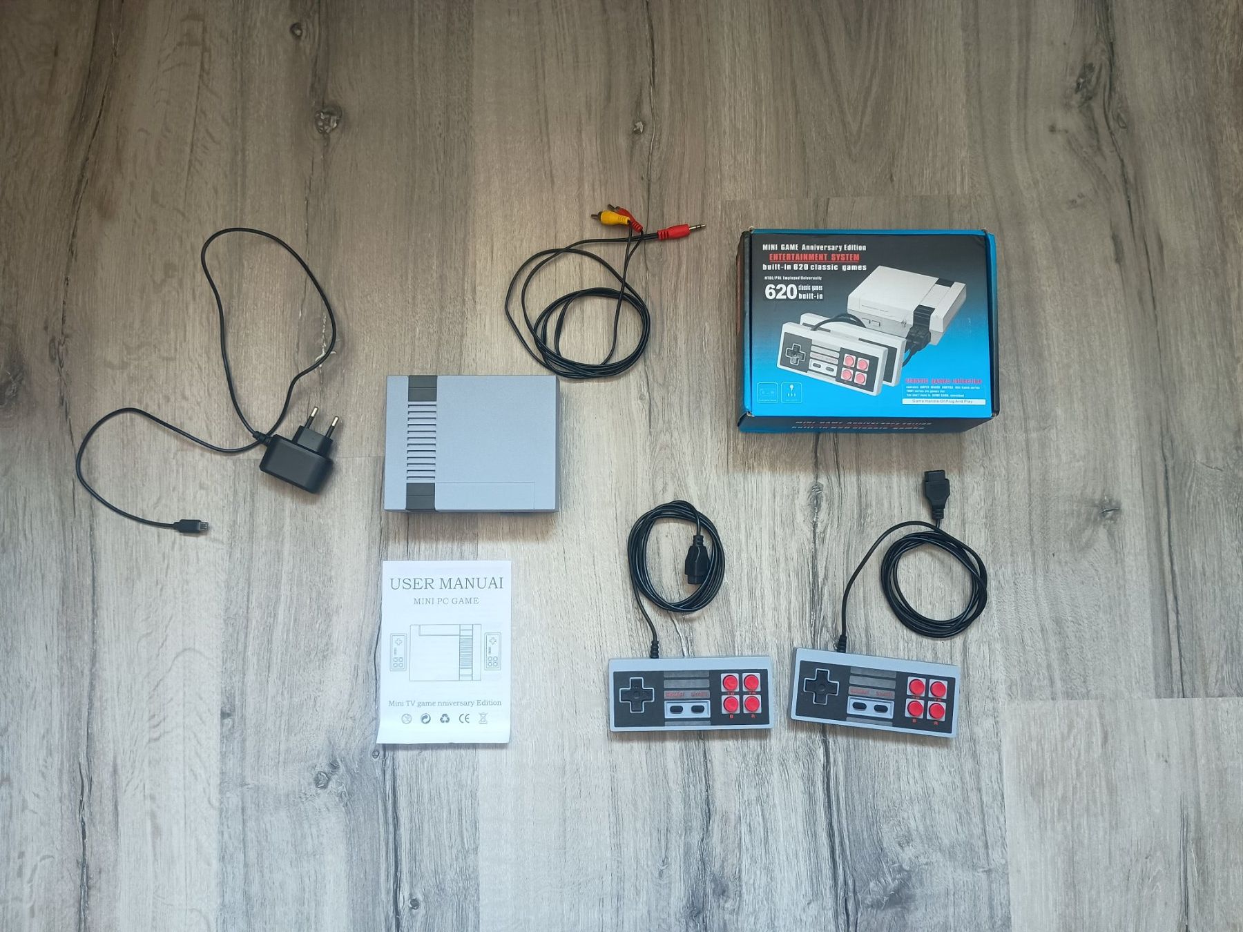 Consoles: Mini Retro Spielkonsole mit 620 Spielen – D'occasion à Bioggio par natan81 1