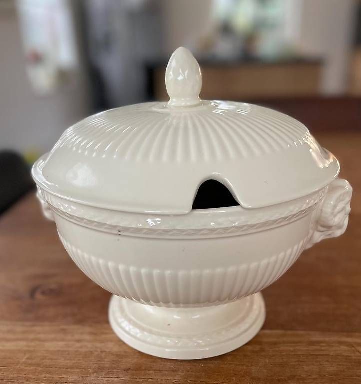 Wedgwood Ciotole: Wedgwood Edme Suppenschüssel – Usato da Bern venduto da Buyerbarb 2