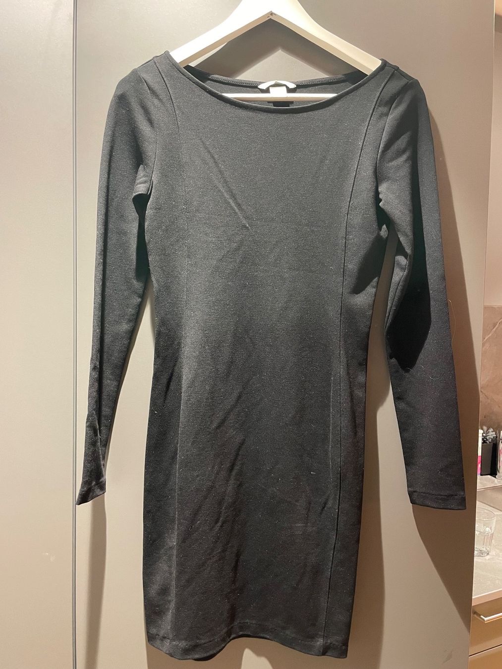 H&M Kleider: Schwarzes Kleid, Gr. XS – Gebraucht aus Arbon von llaauraa