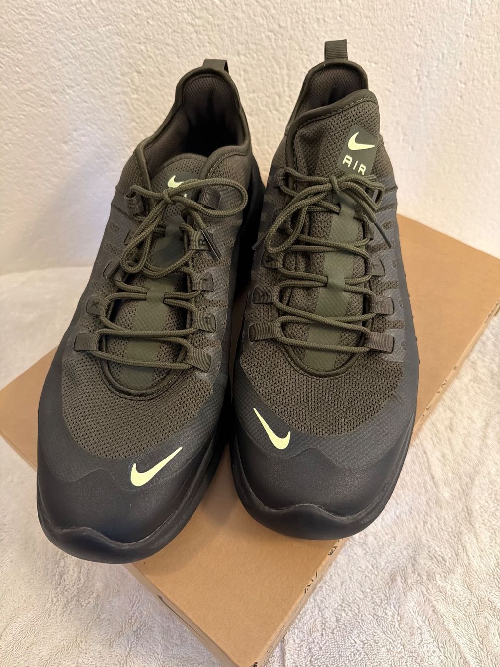 Nike Scarpe da uomo: NIKE AIR Trail Grösse 47.5 EU – Usato da Zürich venduto da TELESMEDIA