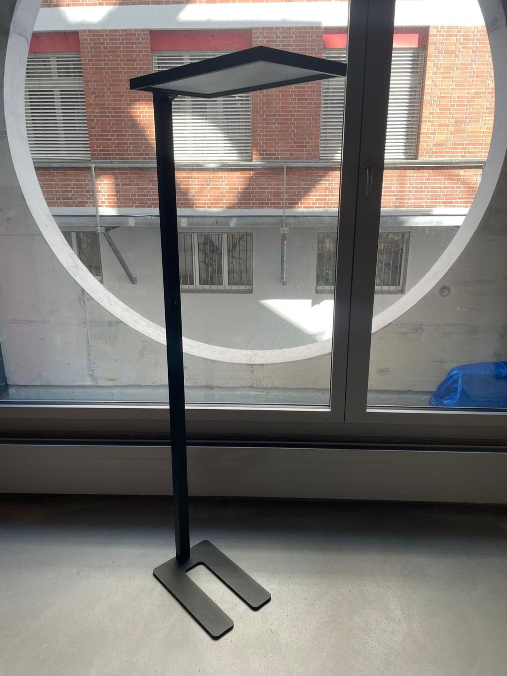 Lampade: Stehlampe Firalux Stan – Usato da Zürich venduto da DynamicFrame