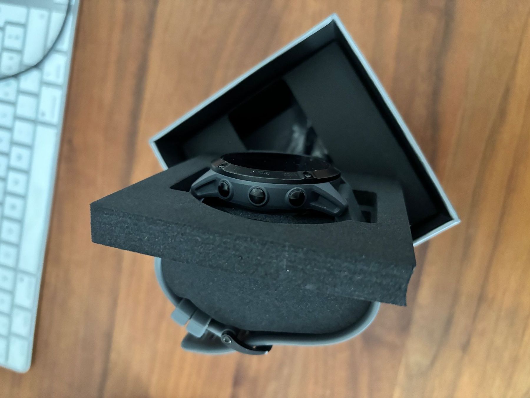 Garmin Smartwatch: Garmin Fenix 6 Pro Solar – Usato da Nidau venduto da kingmigae 2