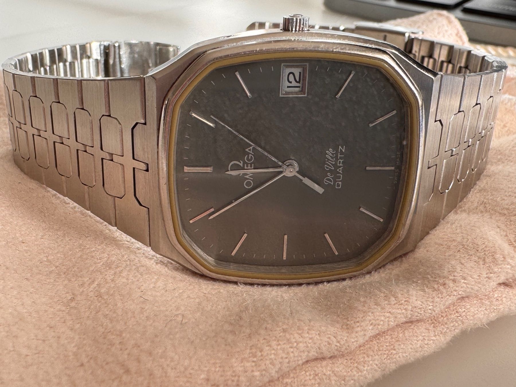 Omega Orologi: OMEGA Ausgezeichneter Zustand – Nuovo (secondo la descrizione) da Bern venduto da Javero