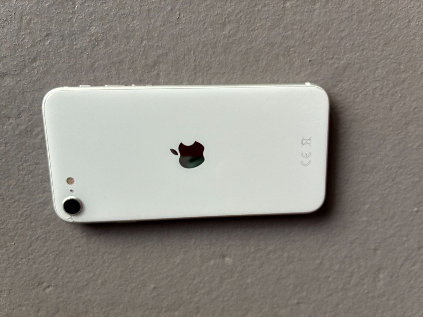 Apple Handys / Smartphones: iPhone se der 2. Generation – Gebraucht aus Schüpfen von Gaertli7 1