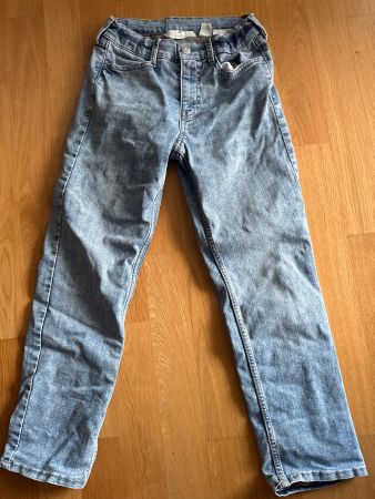 Jeanshose Gr. 140 gefüttert