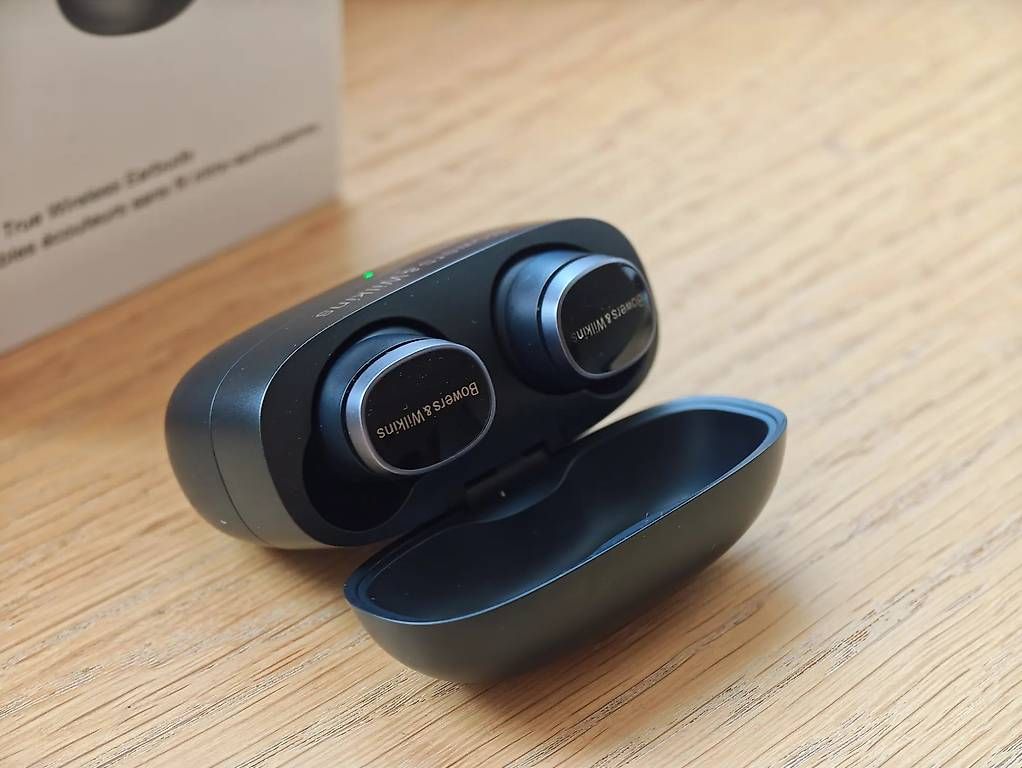 Cuffie: Bowers & Wilkins Pi8 – Usato da Basel venduto da visalia 2