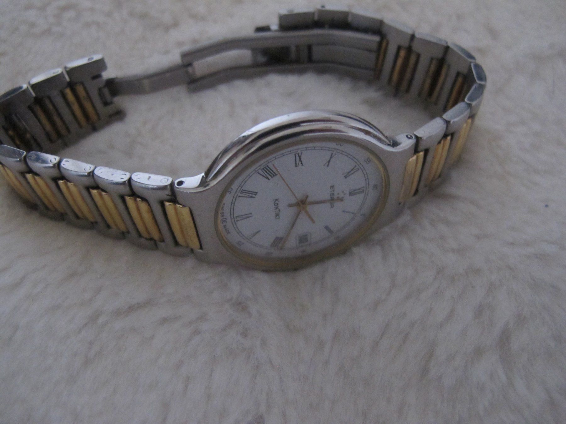 Eterna Orologi: Eterna Kontiki Quartz Stahl-Gold Herren Oder Damen – Usato da Altnau venduto da LinaAuktion