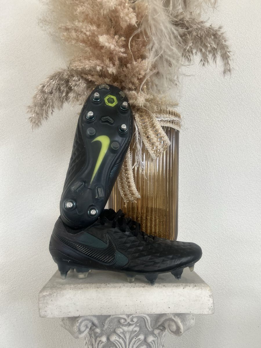 Scarpe da uomo: Nike Fussballschuhe – Usato da Tuggen venduto da Chris_Sean