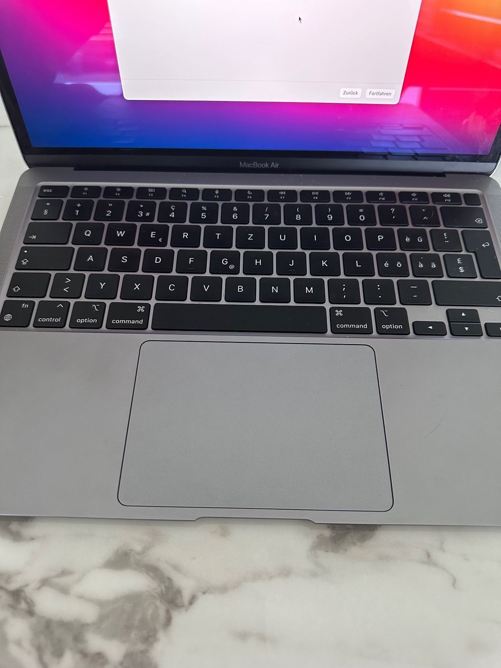 Apple Notebooks: MacBook Air, 13-Inch, Space Gray – Neu (gemäss Beschreibung) aus Zürich von  1