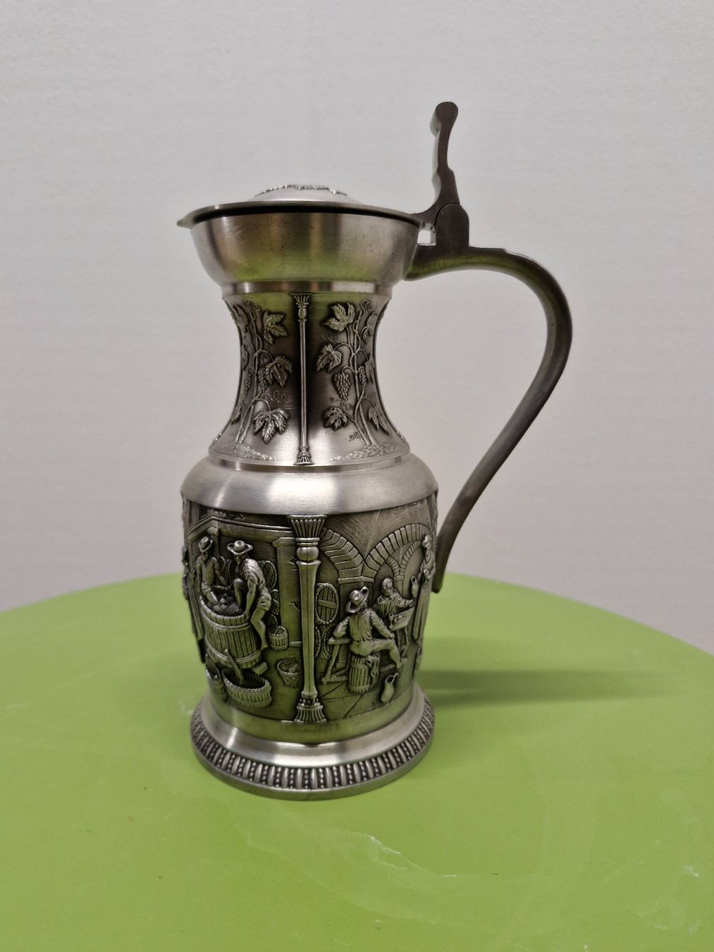 Karaffen: Zinnkanne mit Deckel – Gebraucht aus Schindellegi von gadient01