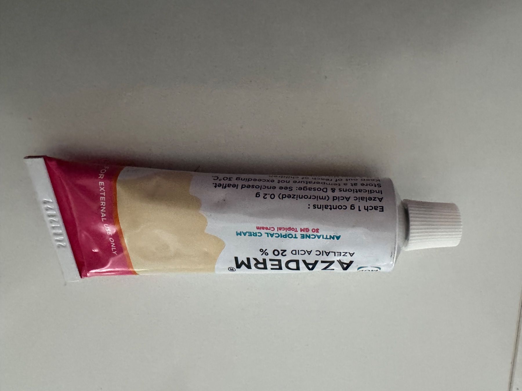 Cura del viso: Azelaic acid 20% – Usato da Genève venduto da tch_dw9w