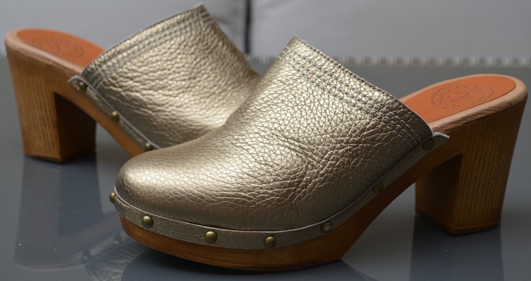 Penelope Chilvers Scarpe da donna: Penelope Chilvers Clogs / Sabot 39 – Nuovo (secondo la descrizione) da Collonges venduto da arashee 3