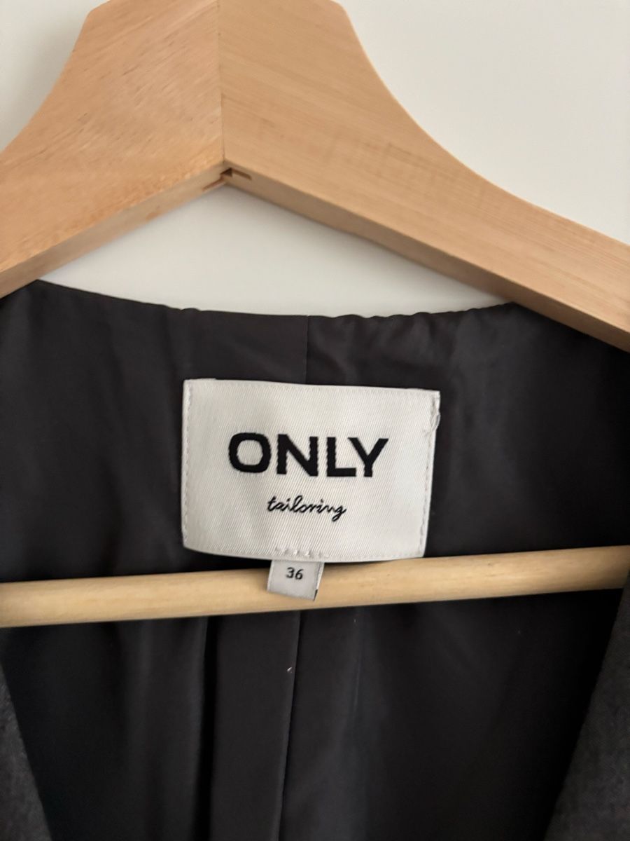 Only Gilet & Giacche senza maniche: ONLY Tailoring Weste, Grösse 36 – Nuovo (secondo la descrizione) da Stettfurt venduto da rebella 2