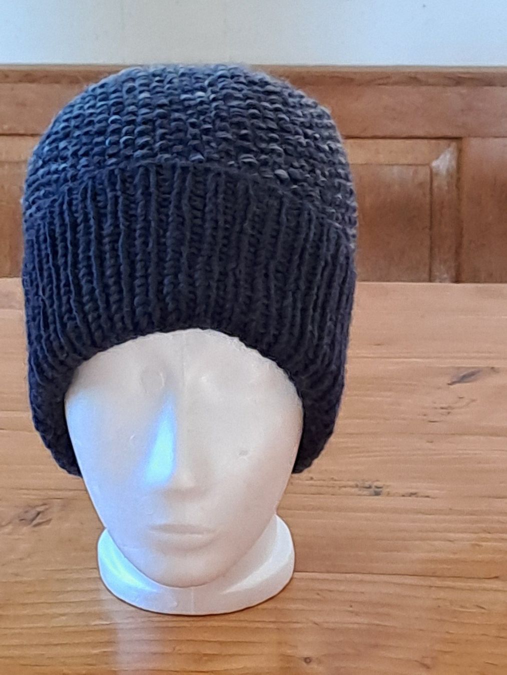 Copricapi, berretti & cappellini: Wintermütze in dunkelblau – Nuovo e nell'imballaggio originale da Doppleschwand venduto da FraeuleinKarotte
