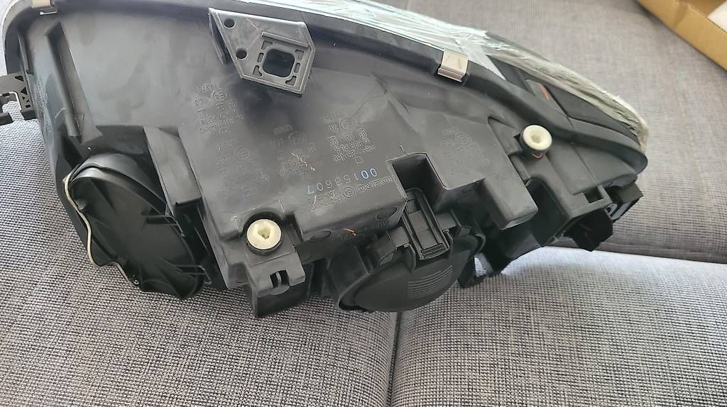 Fari: Audi A4 B7 / 2 neue Scheinwerfer Halogen – Usato da Flawil venduto da LC0815 1