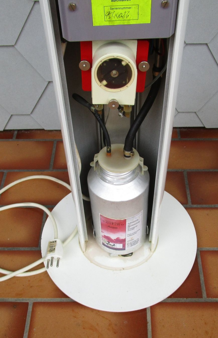 Spray per ambienti: Voitino Duftsäule – Usato da Rapperswil SG venduto da Ralphy 8