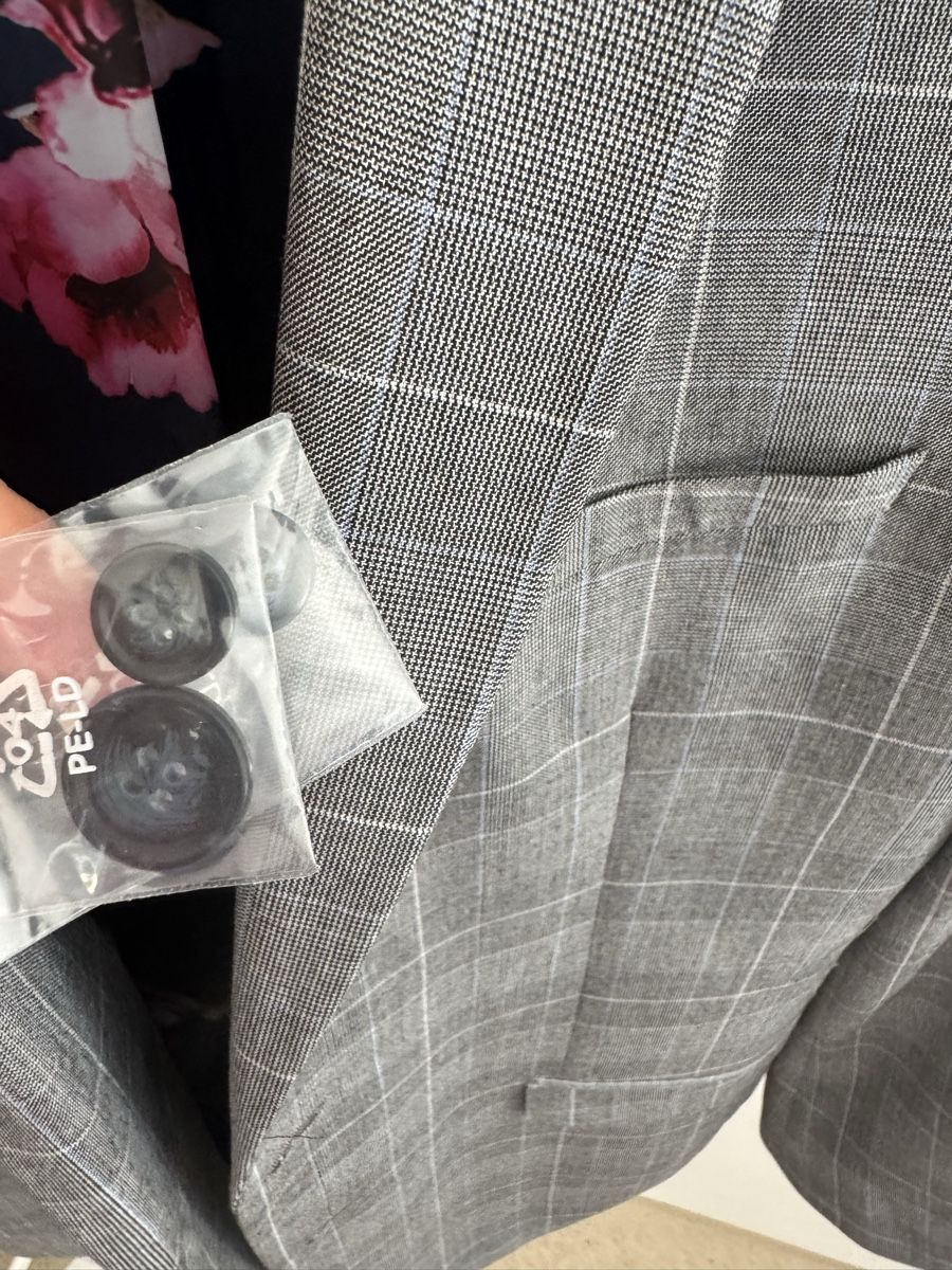 Sakko Jacken: Taylor & Wright Slim Fit Sakko Grau kariert Gr. 42L – Neu und originalverpackt aus Zürich von di_archive 4