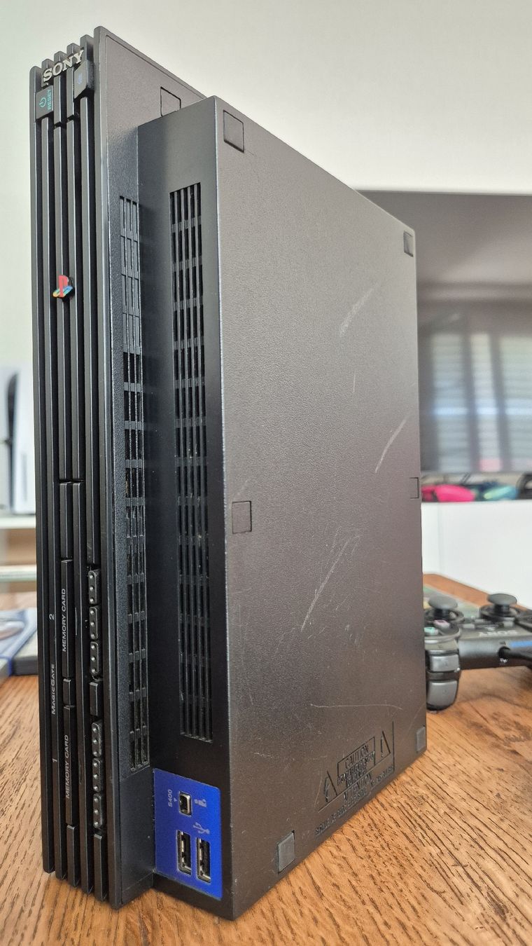 Sony Consoles: Sony PlayStation 2 + Controller + 9 Spiele – D'occasion à Au SG par KonsoleWerk 7