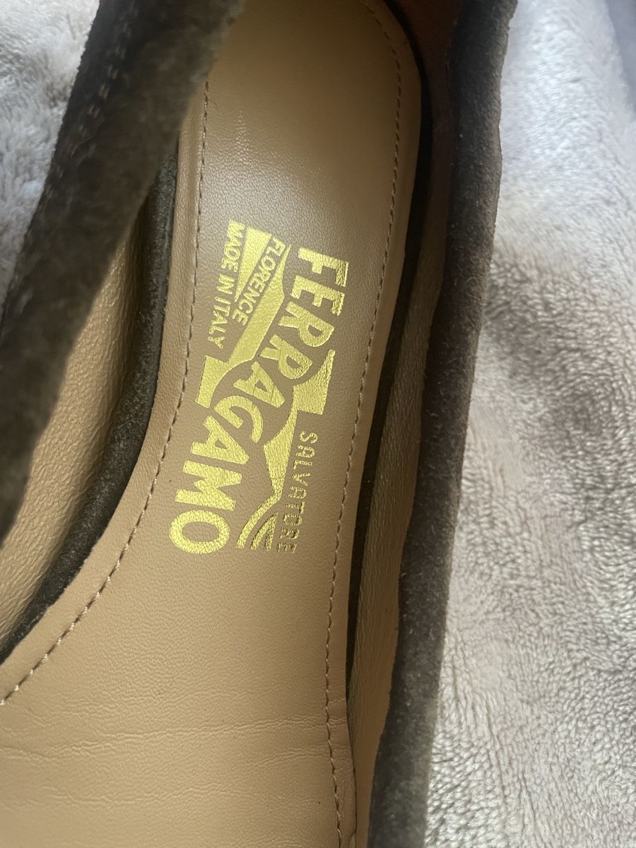 Salvatore Ferragamo Damenschuhe: Wunderschöne Wildlederschuhe von Ferragamo – Neu (gemäss Beschreibung) aus Zürich von Caracol1998 4