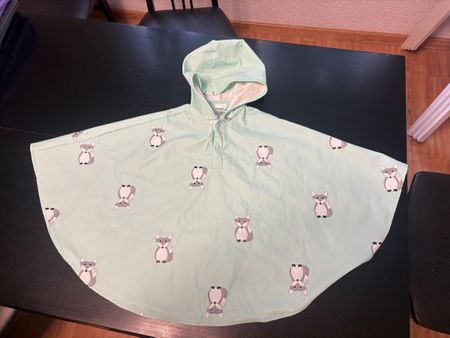 rain cape for 3-4 years 