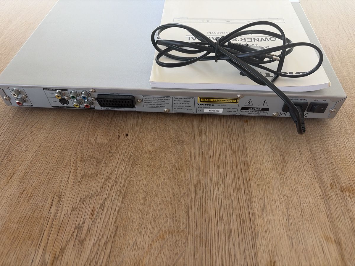 Tutti i DVDs: DVD Player UNITED DVD4057M – Usato da Degersheim venduto da 8sven 1