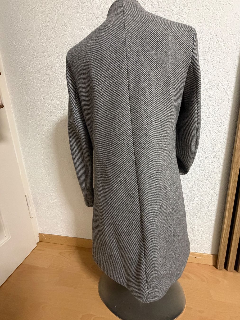 Cappotti: Kurz Mantel M – Usato da Liestal venduto da Goldart 1
