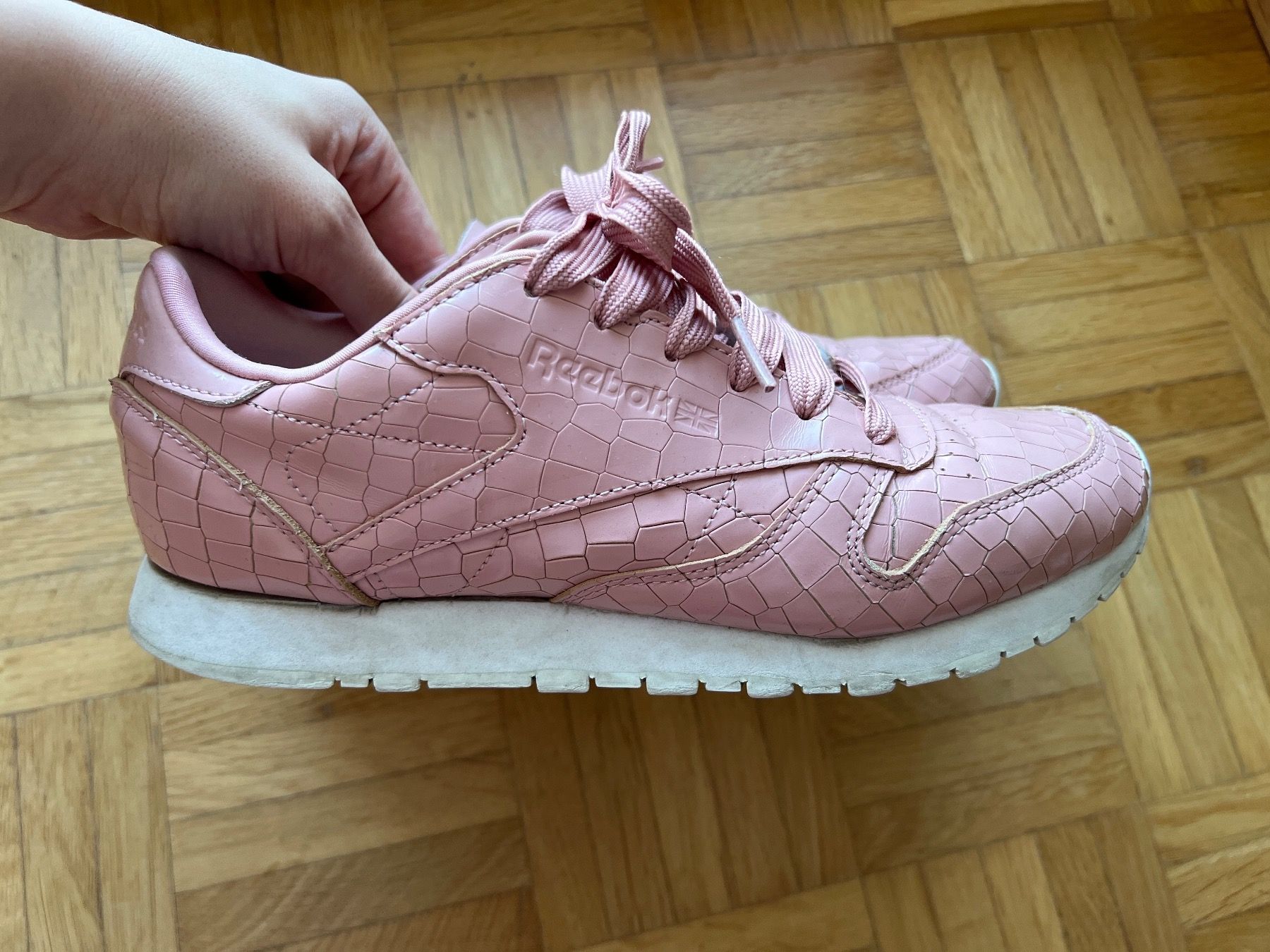 Reebok Scarpe da donna: REEBOK EUR 39 – Usato da Horgen venduto da linuxrp 1