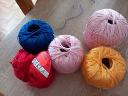 5 pelotes de coton occasion