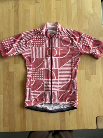 Giro Rennradtrikot Frauen Grösse M Neu