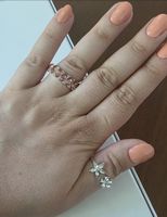 4 Ringe mit Blumen